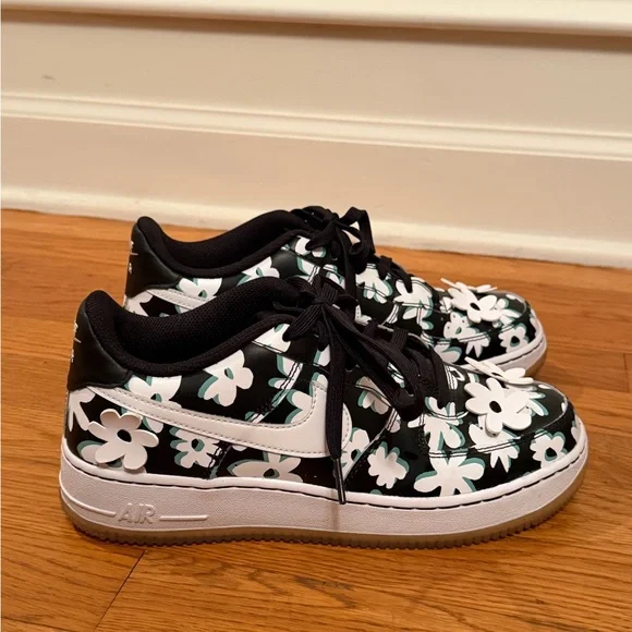Nike Air Force 1 Floral Daisy Sneakers – Youth Size 7Y / Women’s 8.5 - Picture 6 of 16